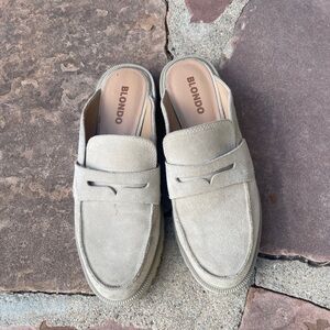 Blondo Cream Suede Mules